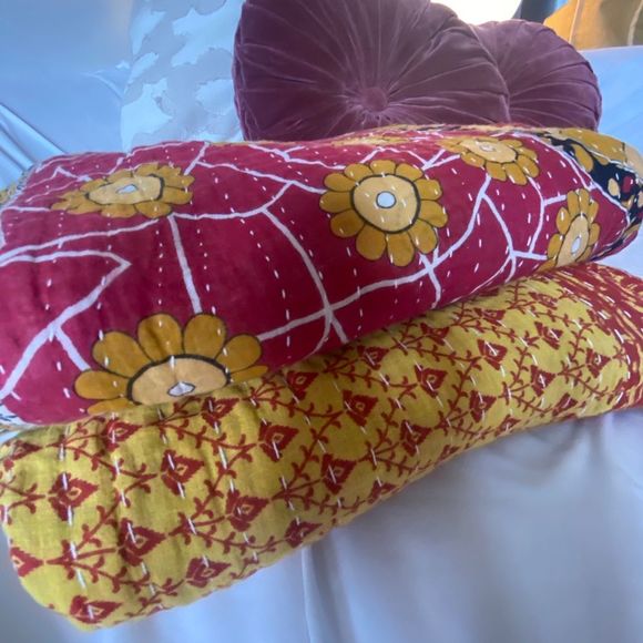 More 💛🩷Beautiful handmade quilts. 100% cotton. One of a kind 💖 Blankets💫 - Picture 5 of 16